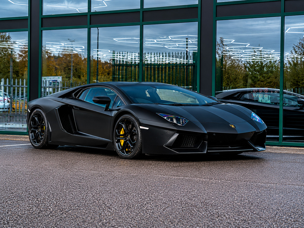 Lamborghini Aventador 6.5 V12 Lp 700-4 Black