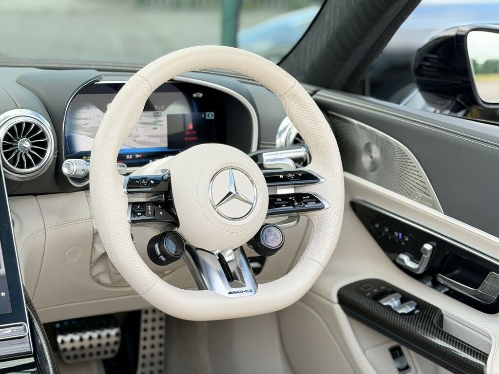 Mercedes-Benz SL Class Convertible 4.0 Sl63 V8 Biturbo Amg 2024 Black #4