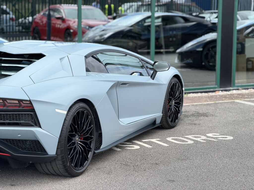 Lamborghini Aventador S Black #95