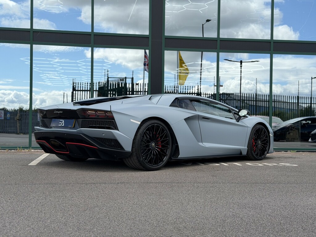 Lamborghini Aventador S Black #42