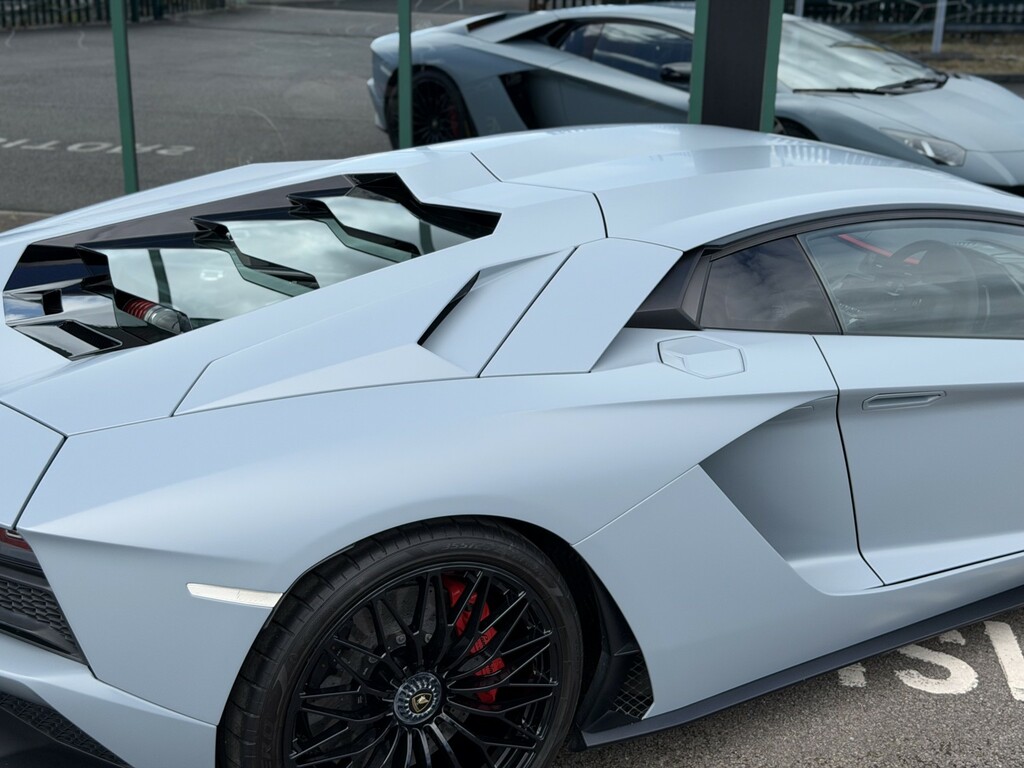 Lamborghini Aventador S Black #96