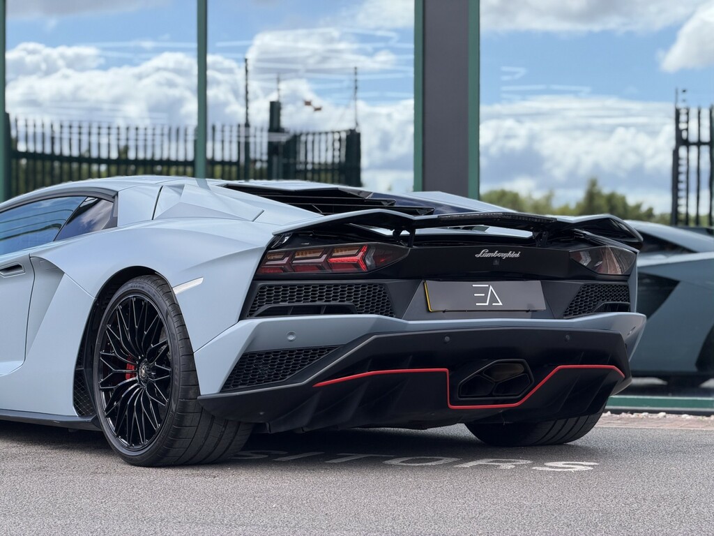 Lamborghini Aventador S Black #27