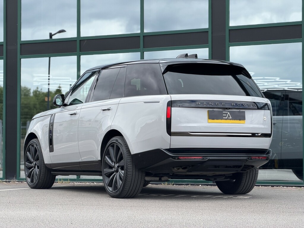 Land Rover Range Rover Suv 4.4 P615 V8 Sv 202373 Grey