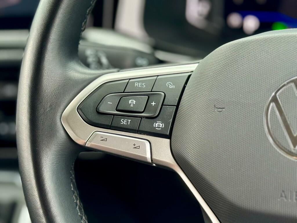Volkswagen Caravelle Caravelle Executive Tdi S-a Blue #107