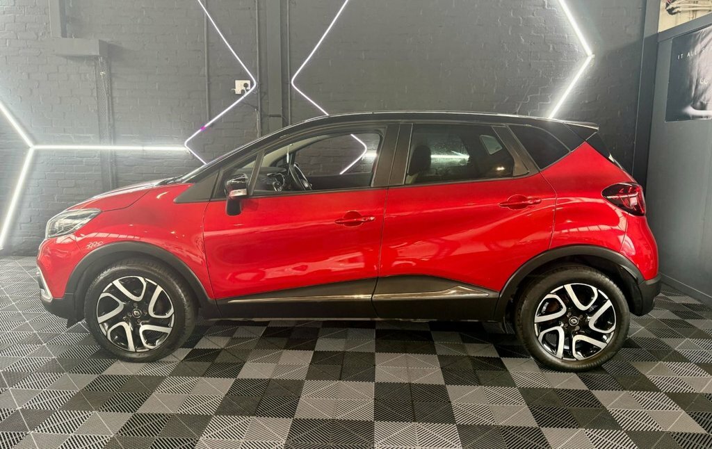 Renault Captur 0.9L Iconic MK19BVR Red #2