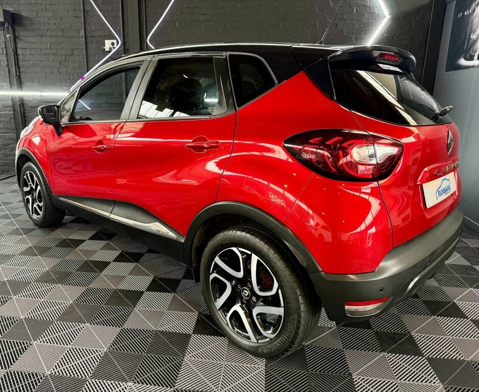 Renault Captur 0.9L Iconic MK19BVR Red #6