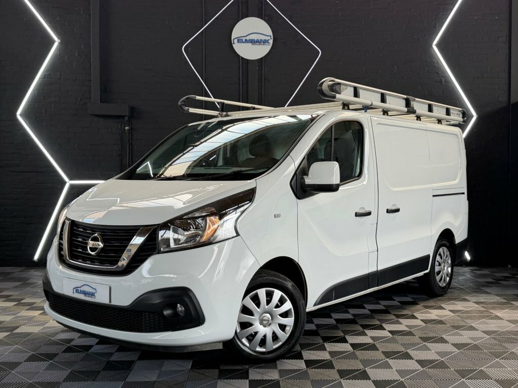 Nissan NV300 2L Acenta White