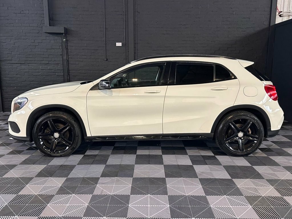 Mercedes-Benz GLA Class 2.1 Gla200 Cdi Amg Line 4Matic Silver #31