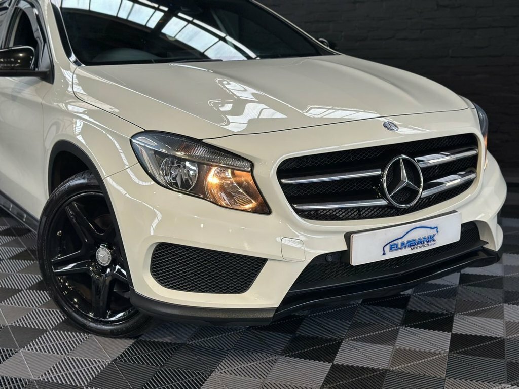 Mercedes-Benz GLA Class 2.1 Gla200 Cdi Amg Line 4Matic Silver #16