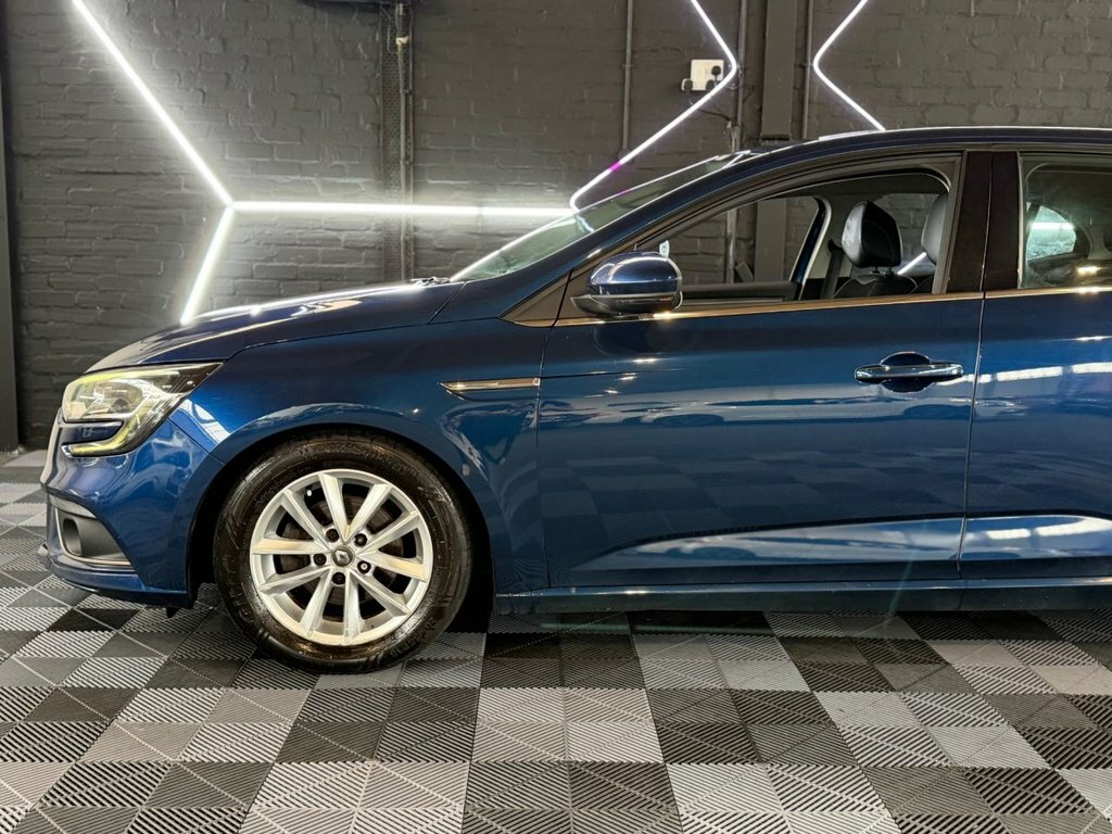 Renault Megane 1.5L Dynamique Nav Blue #5