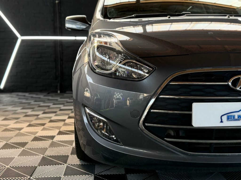 Hyundai Ix20 1.6L Premium White #30