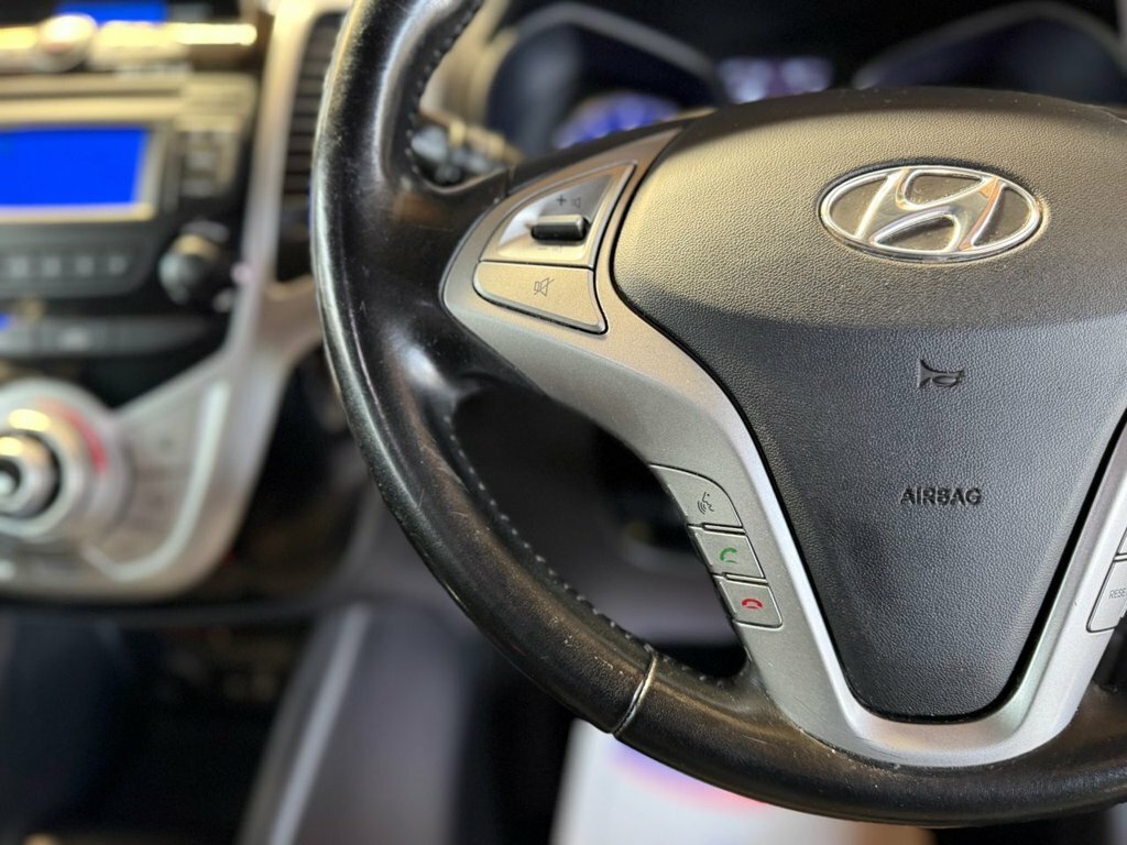 Hyundai Ix20 1.6L Premium White #12