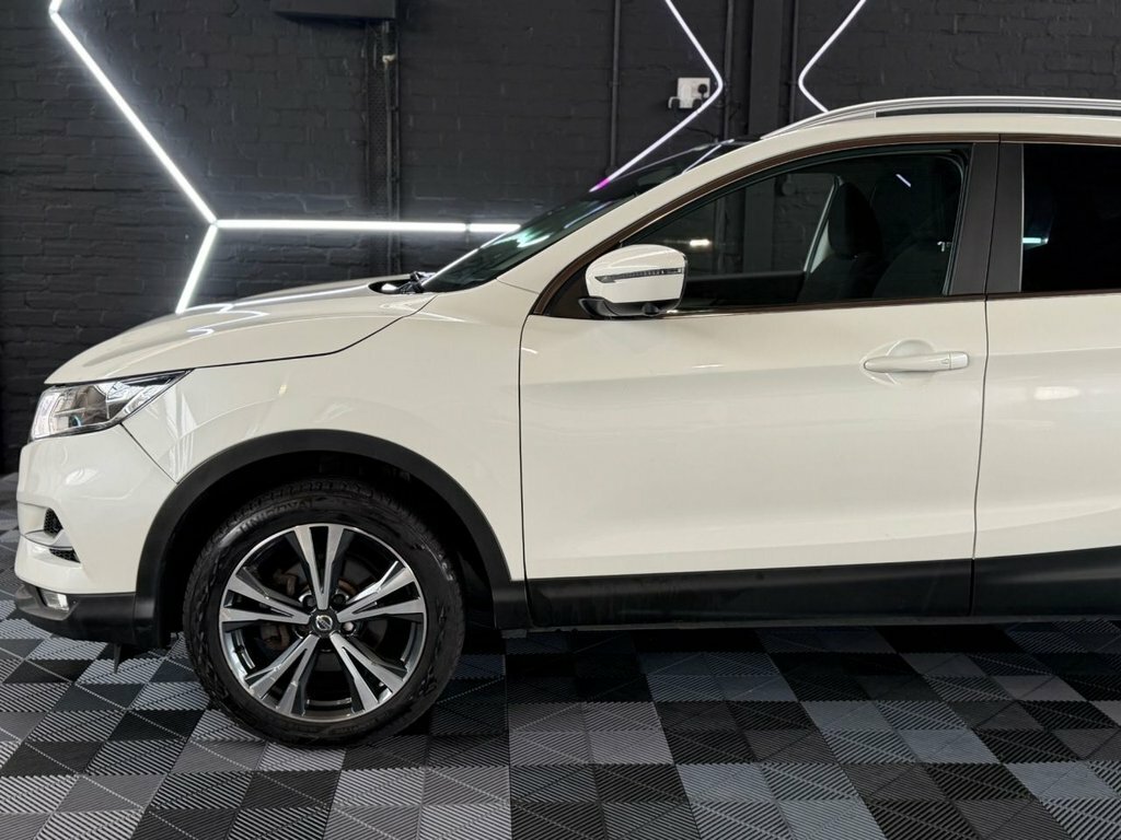 Nissan Qashqai 1.5L N-connecta MK68YBO White #3