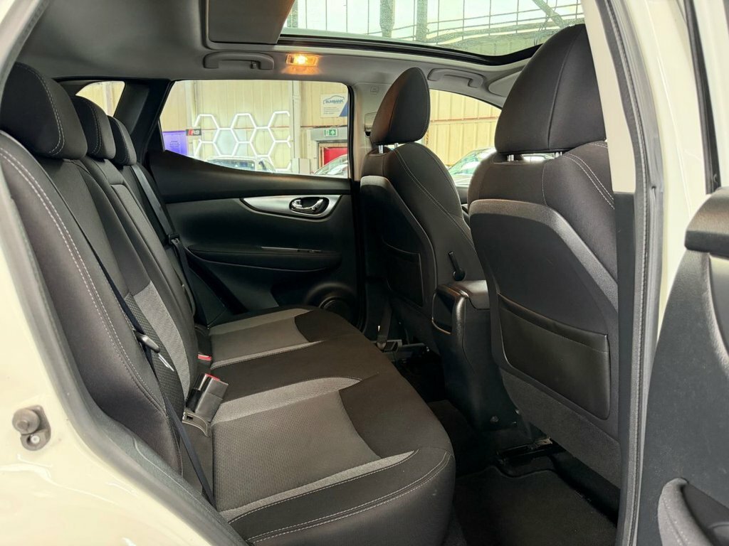 Nissan Qashqai 1.5L N-connecta MK68YBO White #5