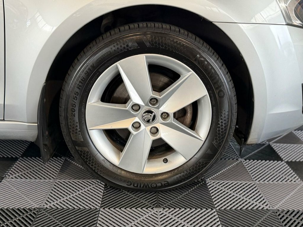 Skoda Octavia 2.0 Tdi Elegance Euro 5 Ss Blue #22