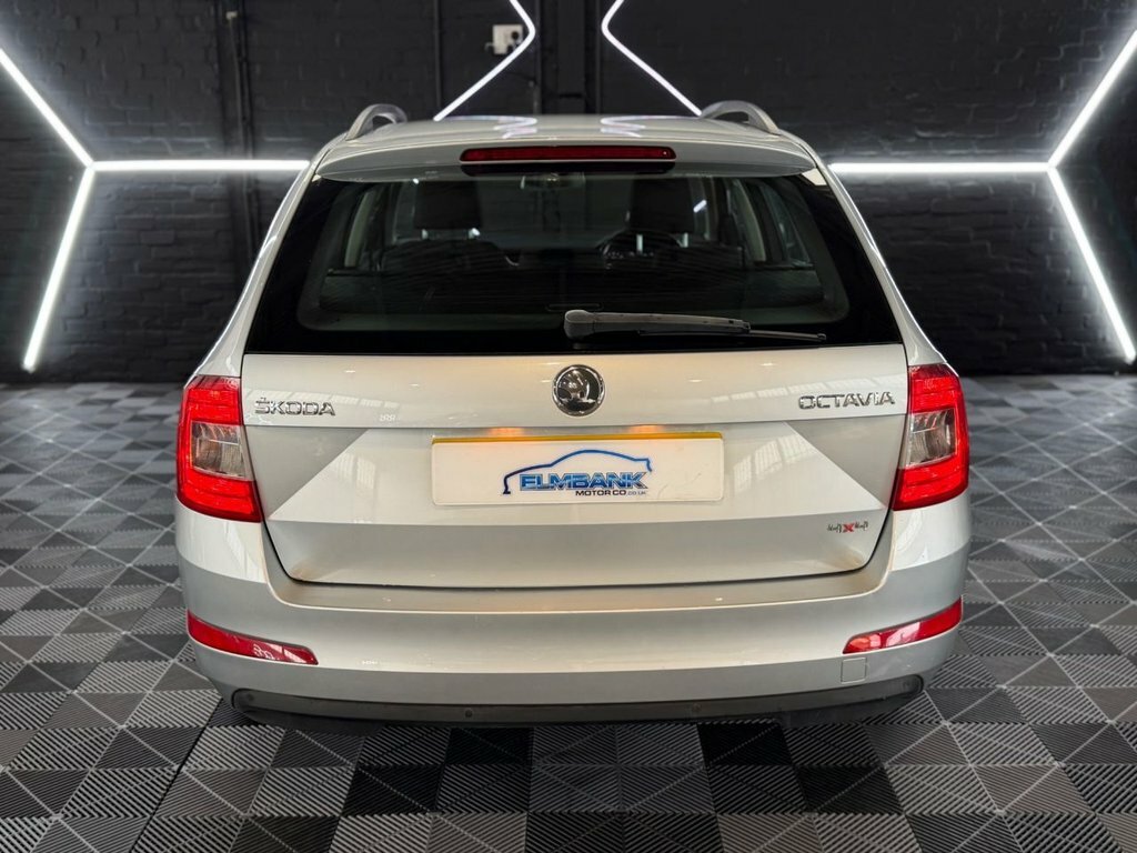 Skoda Octavia 2.0 Tdi Elegance Euro 5 Ss Blue #17