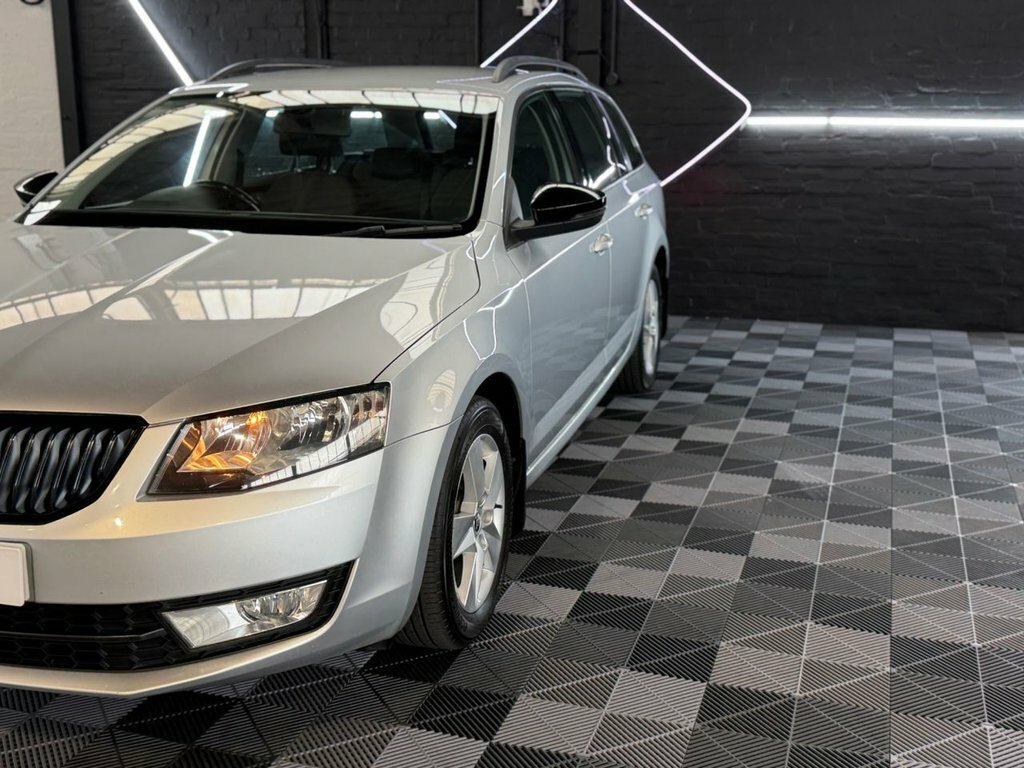 Skoda Octavia 2.0 Tdi Elegance Euro 5 Ss Blue #32