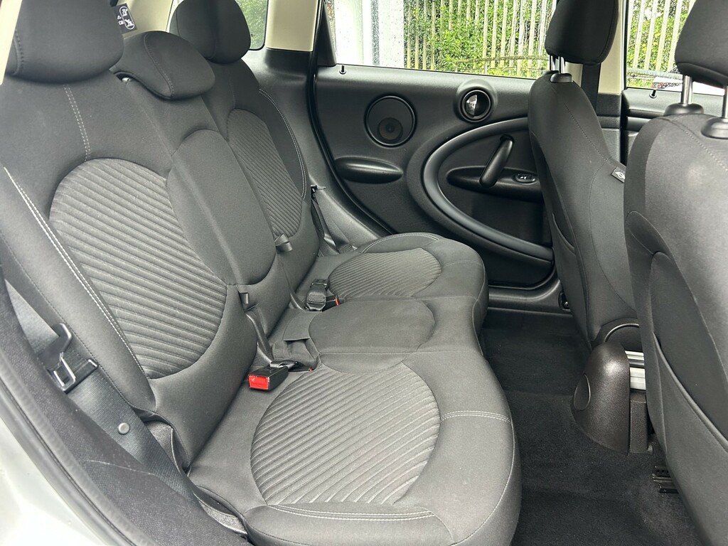 Mini Countryman Suv 2.0 Cooper Sd Countryman 2013 GJ63DHX Silver #3