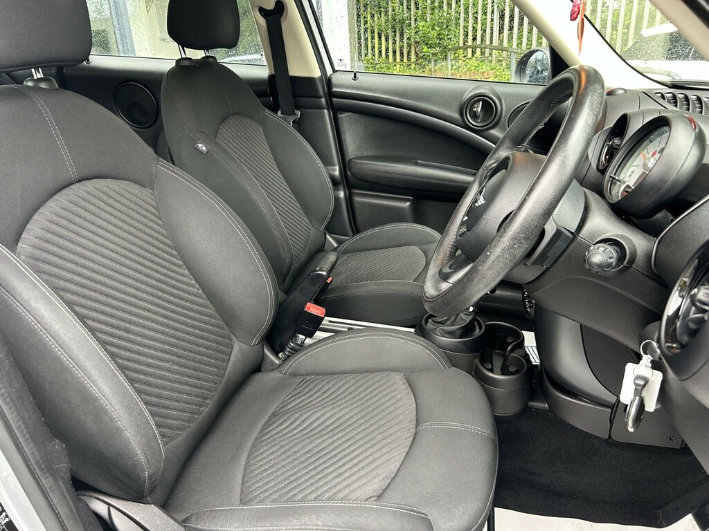 Mini Countryman Suv 2.0 Cooper Sd Countryman 2013 GJ63DHX Silver #2