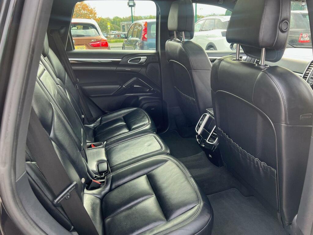 Porsche Cayenne 3.0 V6 E-hybrid S Tiptronics 4Wd Euro 6 Ss Black #3