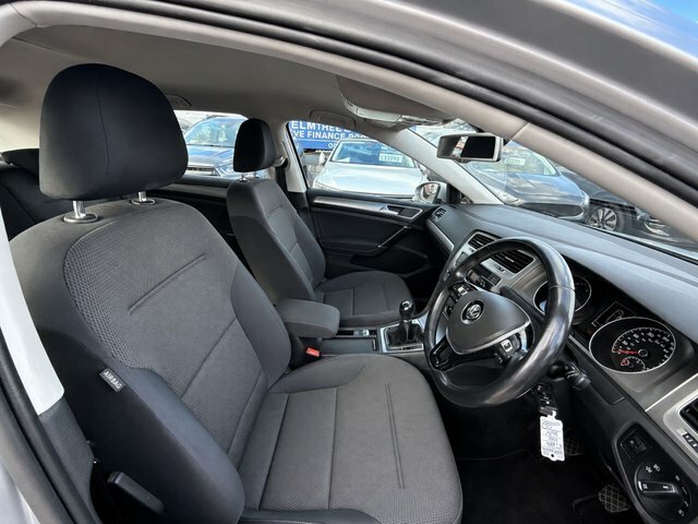 Volkswagen Golf 1.6 Turbo Tdi Bluemotion Tech Match Editi SB15XWH Silver #2