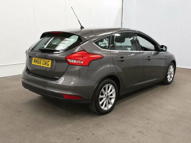 Ford Focus 1.0 Ecoboost 125 Titanium White #7