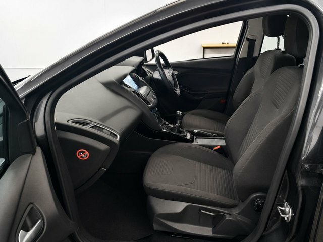 Ford Focus 1.0 Ecoboost 125 Titanium White #8