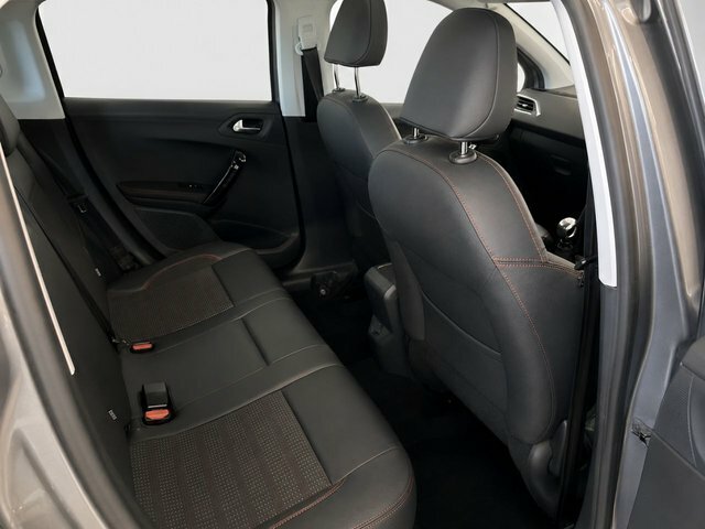 Peugeot 2008 Suv 1.2 Puretech Gt Line 2017 Red #9