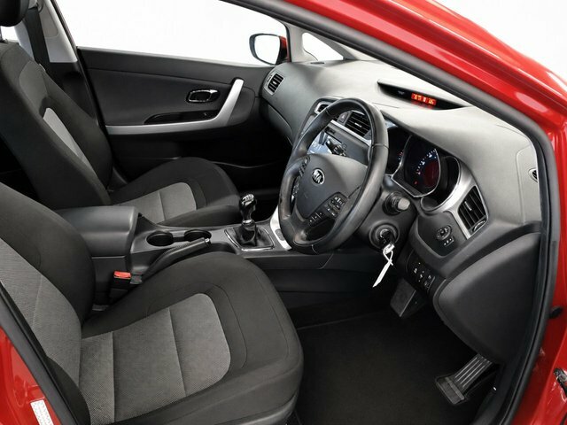 Kia Ceed Ceed 2 1.6 Turbo Crdi Estate Sportswagon Red #2