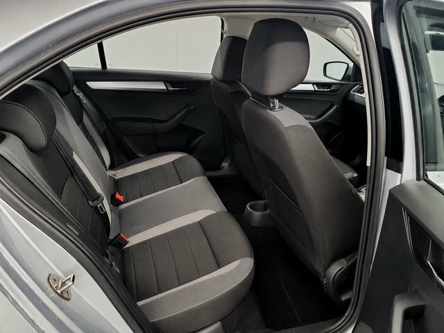 Skoda Rapid Hatchback 1.6 Tdi Se Sport 201717 Silver #10