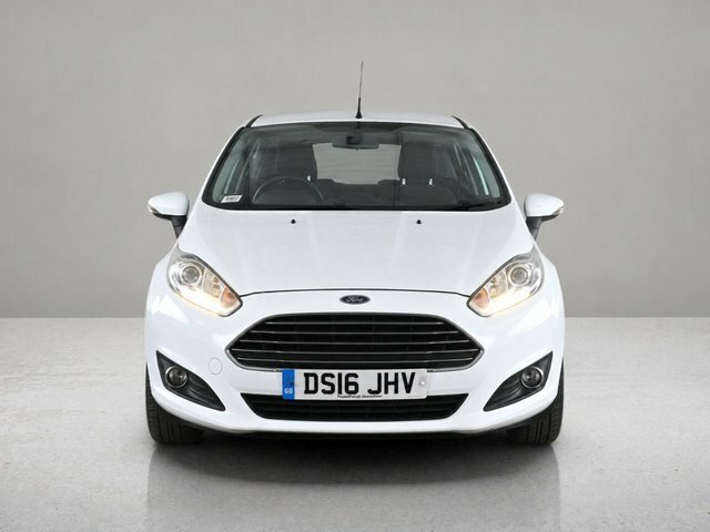 Ford Fiesta 1.2 Zetec Edition Hatchback E White #3