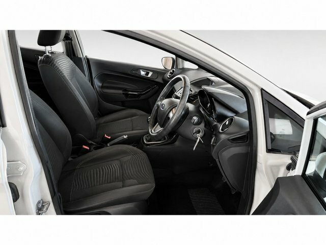 Ford Fiesta 1.2 Zetec Edition Hatchback E White #2