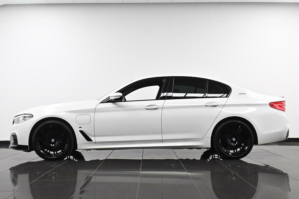 BMW 5 Series M Sport White #6