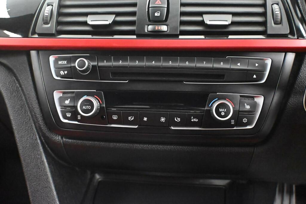 BMW 3 Series 318D Sport Plus Edition Black #16