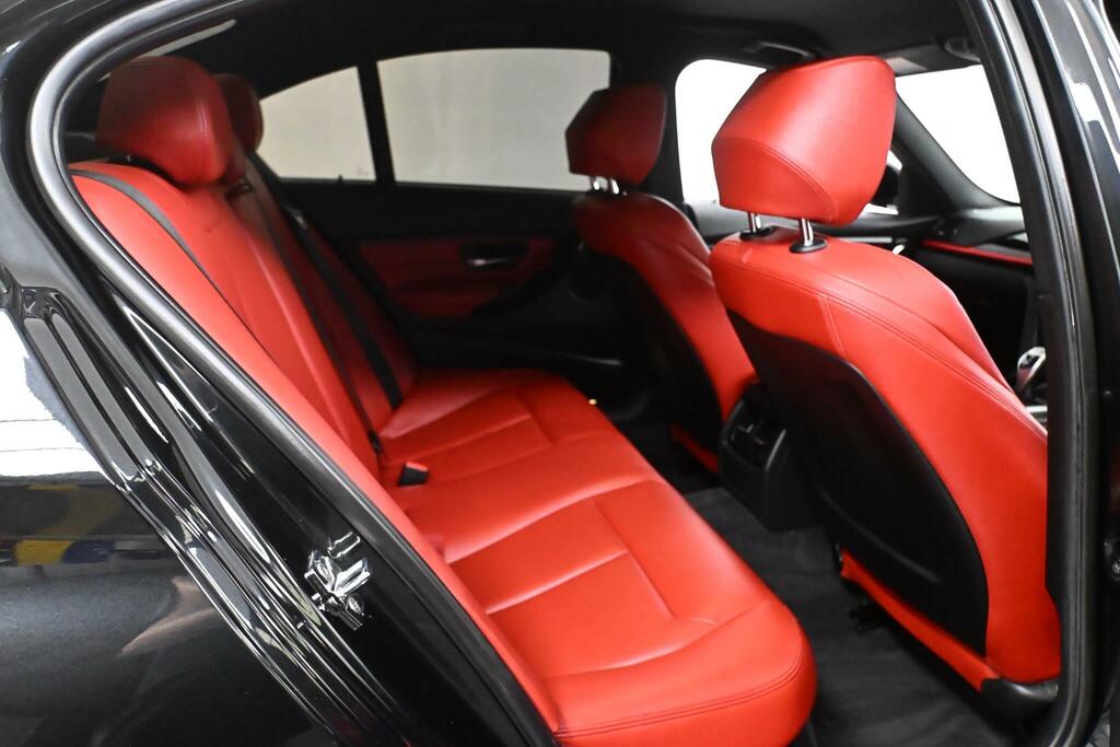 BMW 3 Series 318D Sport Plus Edition Black #13