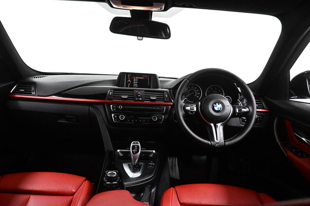BMW 3 Series 318D Sport Plus Edition Black #21