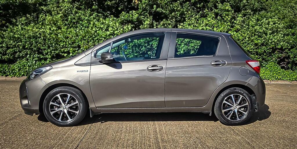 Toyota Yaris 1.5 Vvt-h Icon Tech E-cvt Euro 6 Ss 20186 EF67KXV Brown #5