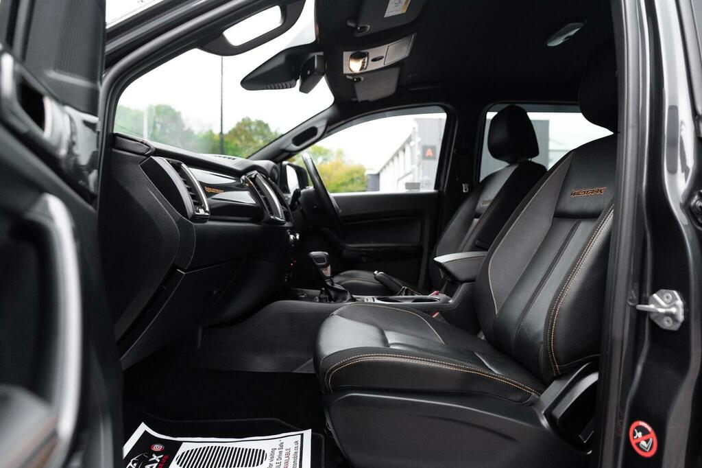 Ford Ranger Wildtrak White #27