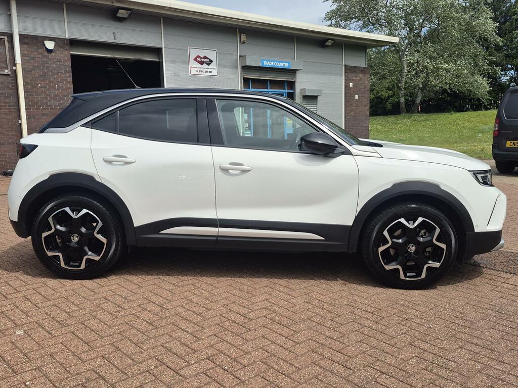 Vauxhall Mokka-e Ultimate White #3