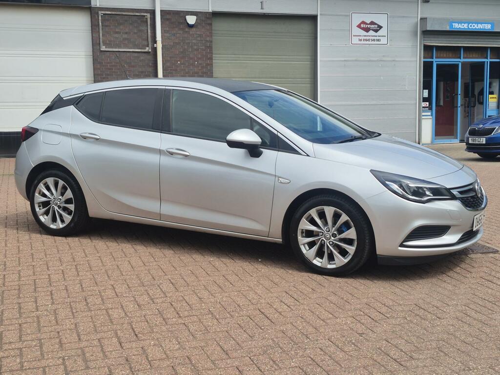 Vauxhall Astra Design Silver #3