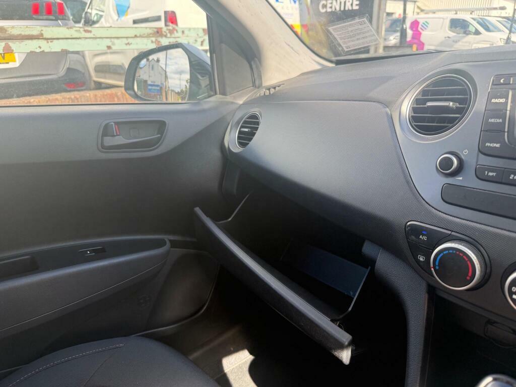 Hyundai I10 Hatchback 1.0 Se 201867 Blue #12