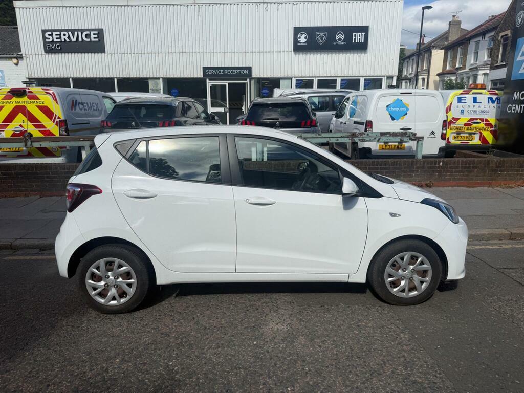 Hyundai I10 1.2 Se Euro 6 White #6