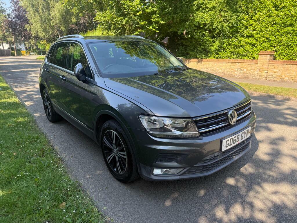 Volkswagen Tiguan 2.0 Tdi Bluemotion Tech Se Navigation 4Motion Euro Grey