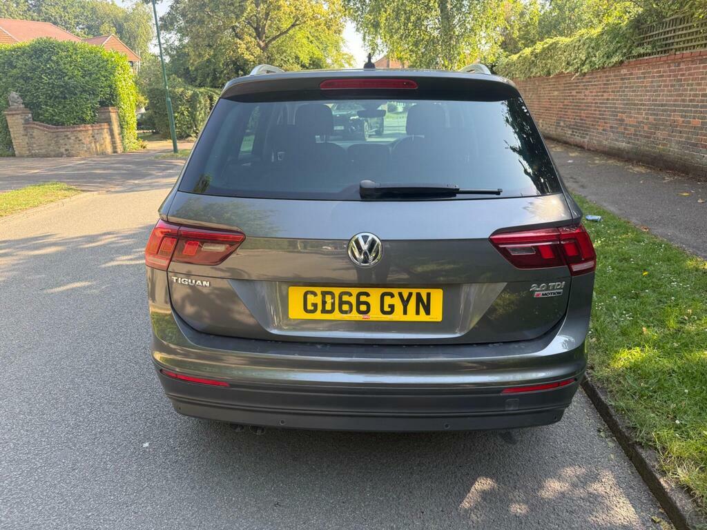 Volkswagen Tiguan 2.0 Tdi Bluemotion Tech Se Navigation 4Motion Euro Grey #6