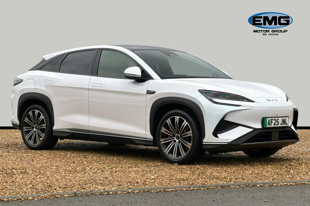 Byd Sealion 7 82.5Kwh Design Suv Awd White