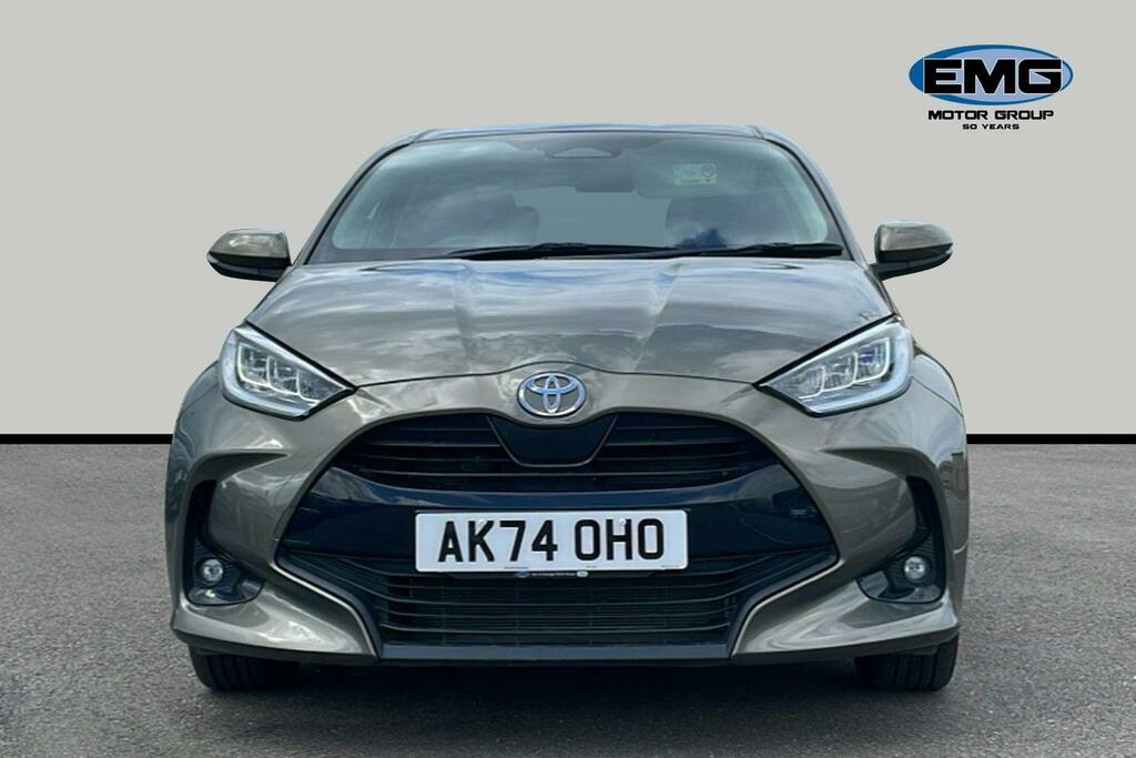 Toyota Yaris 1.5 Vvt H Design Hatchback Hybrid E Cvt Brown #2