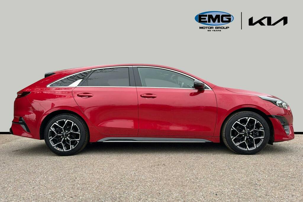 Kia Proceed 1.5 T Gdi Gt Line Shooting Brake Red #3
