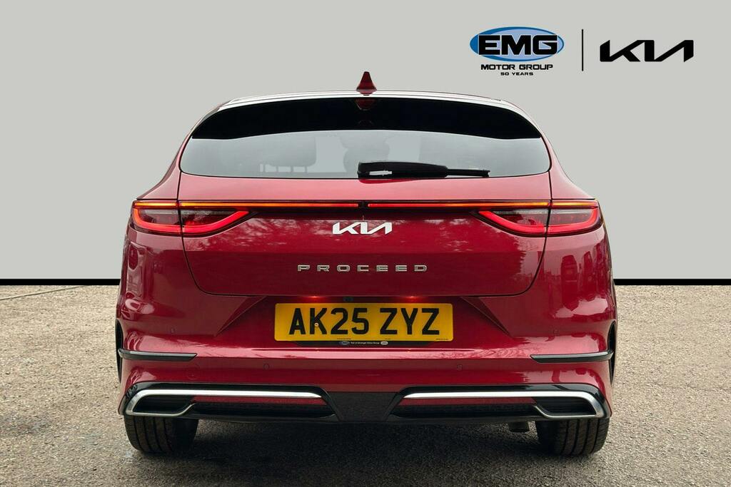 Kia Proceed 1.5 T Gdi Gt Line Shooting Brake Red #5