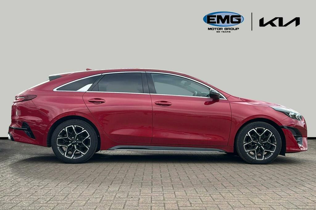 Kia Proceed 1.5 T Gdi Gt Line Shooting Brake Red #3