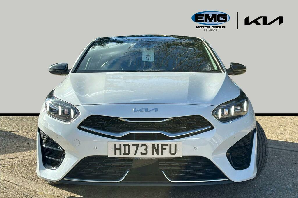 Kia Proceed 1.5 T Gdi Gt Line S Shooting Brake Dct White #2